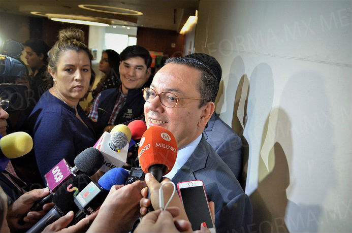 Se reincorpora Germán Martínez al Senado