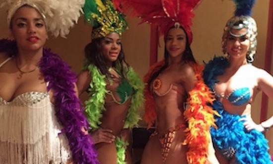 Bailarinas cubanas derrochan sensualidad en show