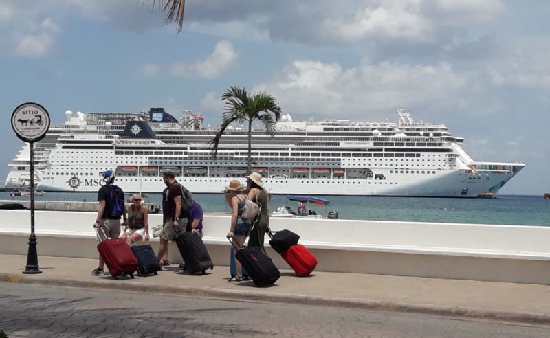Pierde Cozumel y Mahahual más de 720 mil turistas vía 120 cruceros
