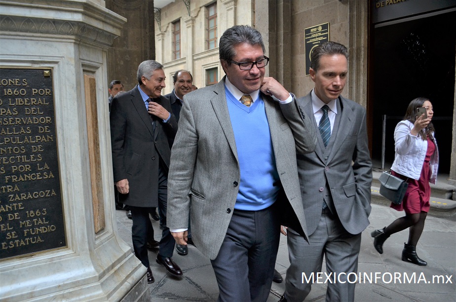 Negocian senadores de Morena con FPR acceso a Palacio Nacional. «Estuvo difícil», dice Monreal