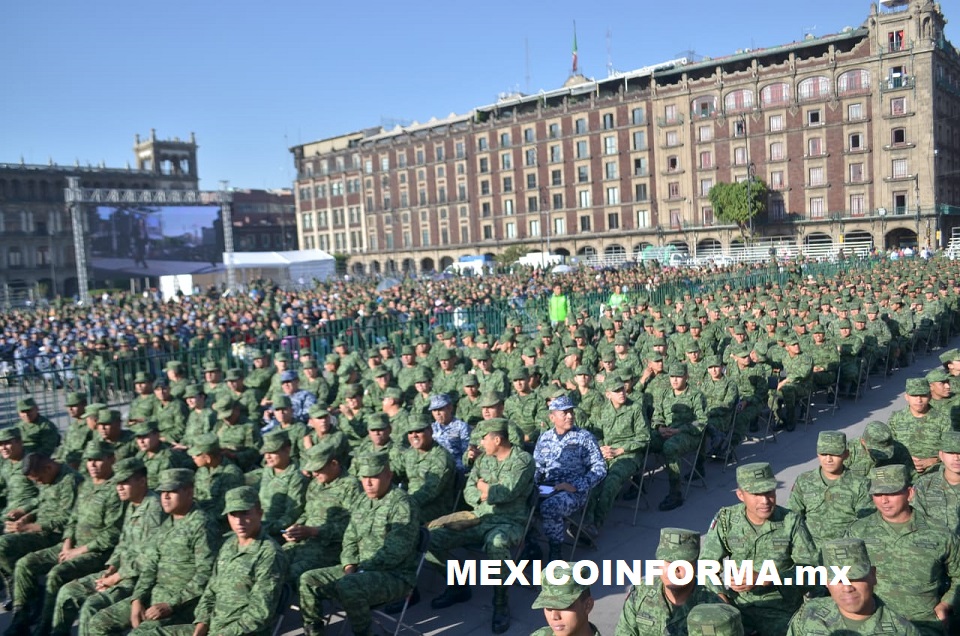 Todo listo en el Zócalo para conmemorar Día del Ejército