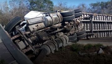 Precaución, aparatoso accidente en Km. 56 de la México-Querétaro