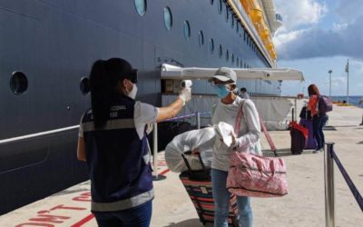 Desembarcan 73 mexicanos de crucero en Q.Roo y regresan 48 de Panamá