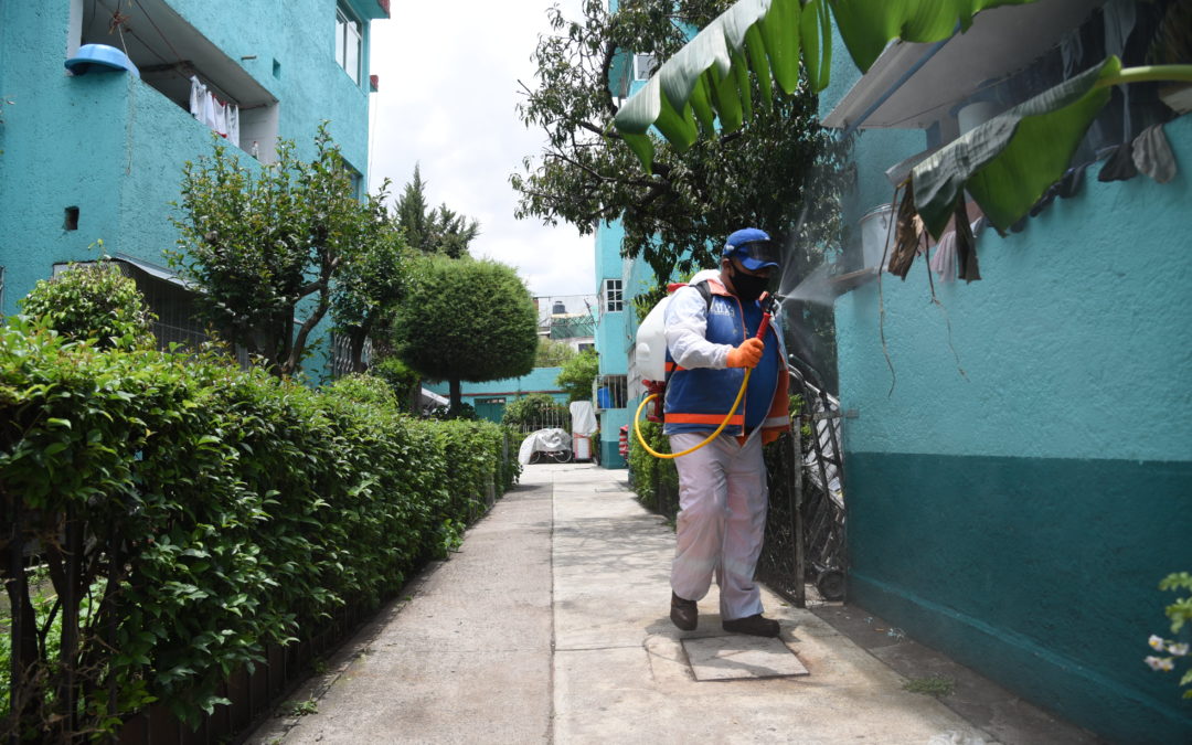 Realizan jornada de desinfección en colonia San Simón Ticumac