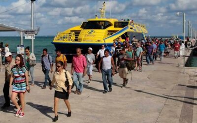 Reinician actividades cruces marítimos Cancún-Isla M.