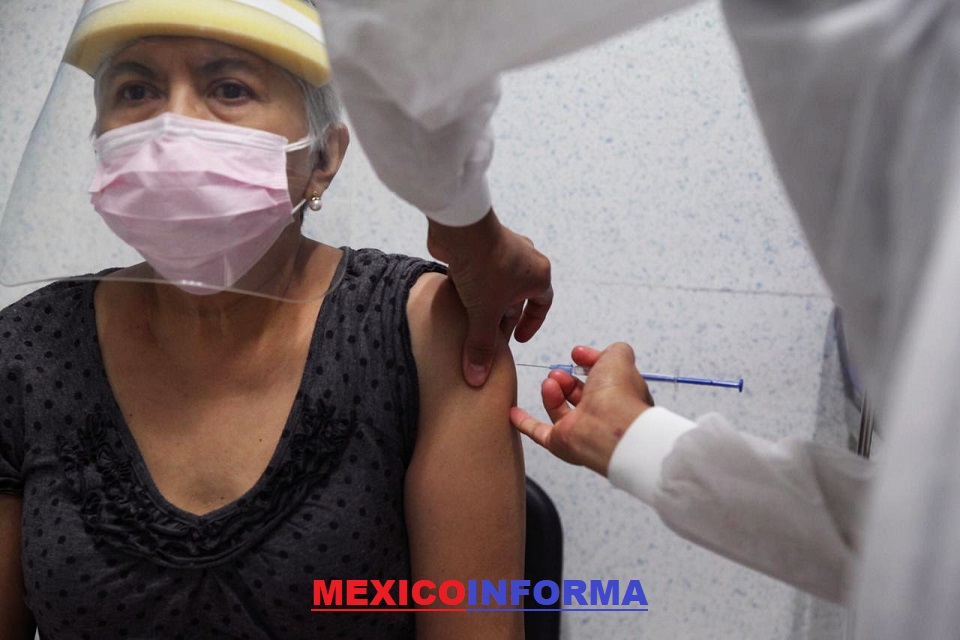 Avanza IMSS en campaña de vacunación contra influenza