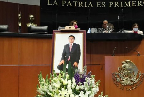 Minuto de aplausos en Senado en memoria del periodista Juan Arvizu