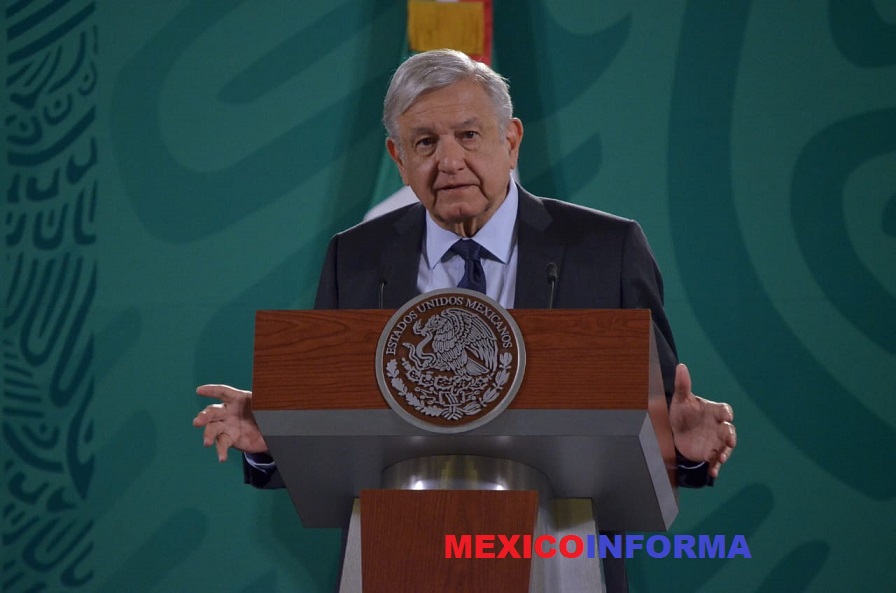 Acusa López Obrador a oposición de ser conservadora, clasista y racista