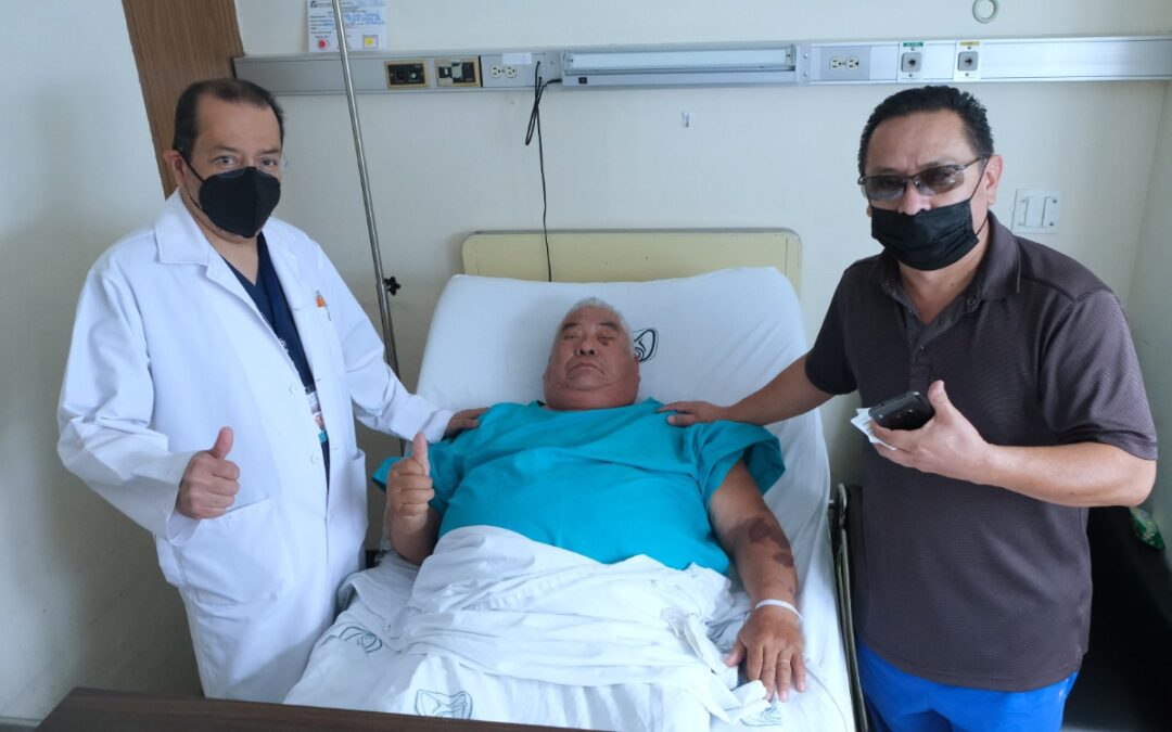 IMSS salva ojo de aficionado lesionado en partido de futbol en Querétaro