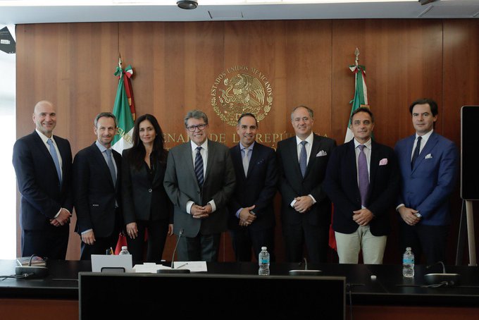 Promueve Monreal inversiones de jóvenes empresarios hacia México