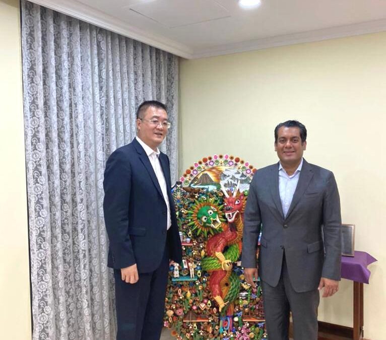 Presidente de Diputados aborda con embajador de China en México temas económicos