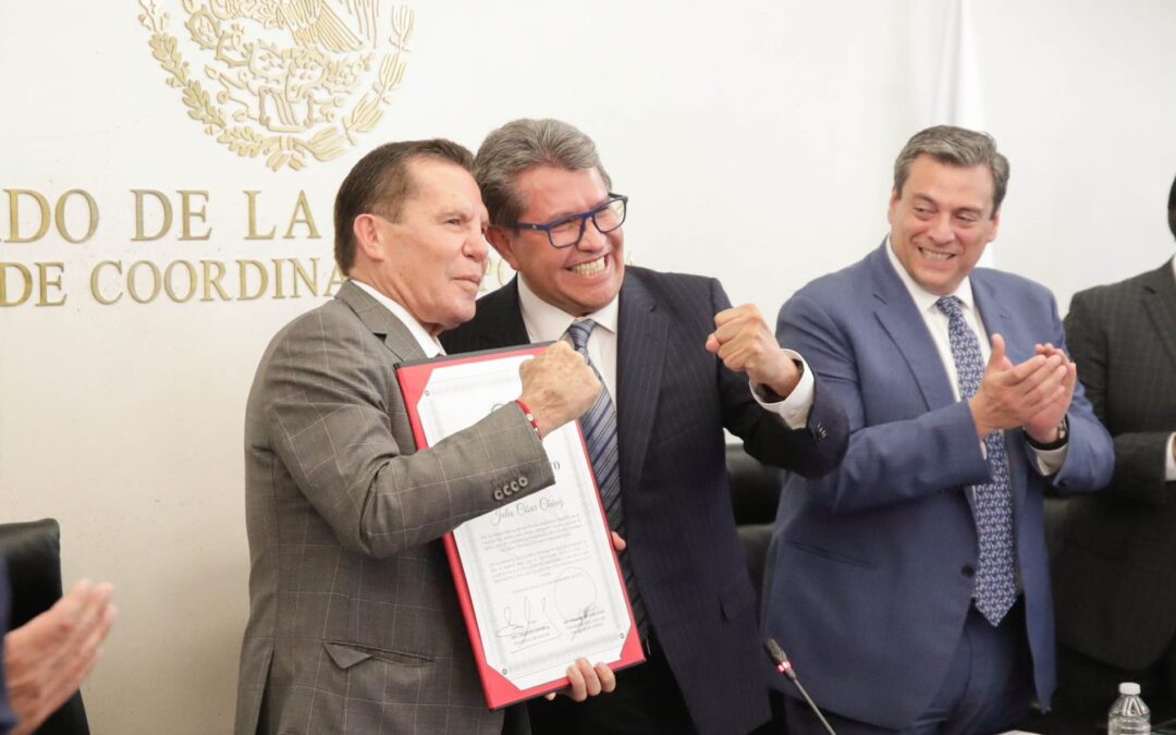 Reconoce el Senado al campeón mundial de boxeo, Julio César Chávez