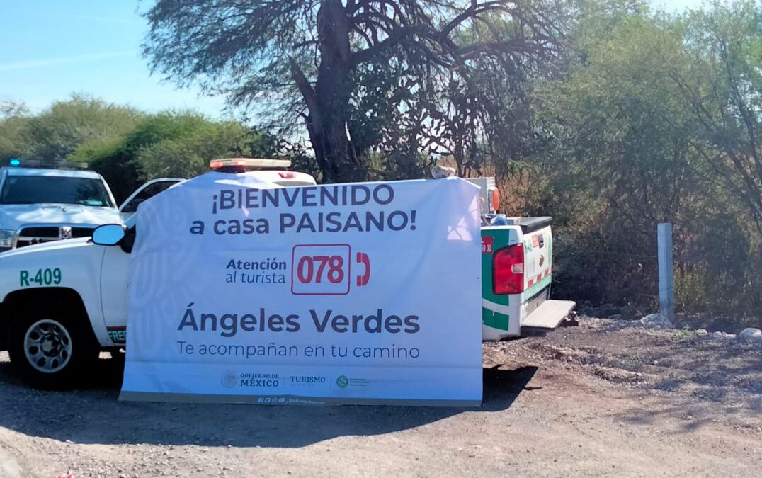 Ángeles Verdes apoya a paisanos que regresan a México por carretera