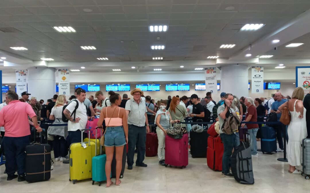 Ante agresiones de taxistas, EU alerta no ir a Cancún