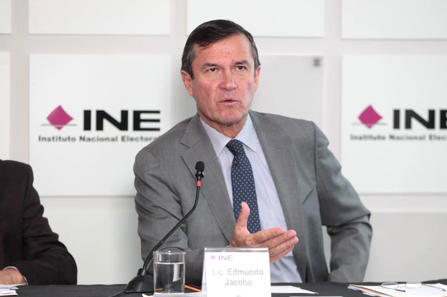 Reinstalan a Edmundo Jacobo Molina como Secretario Ejecutivo del INE
