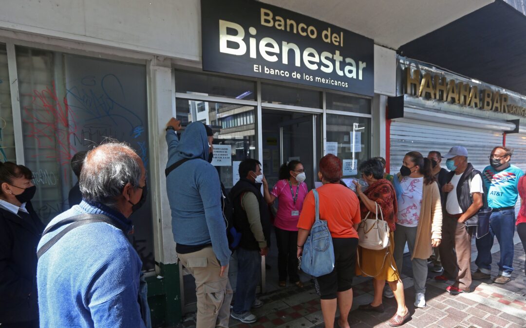 Bienestar reanuda pagos en municipios de Puebla afectados por ceniza