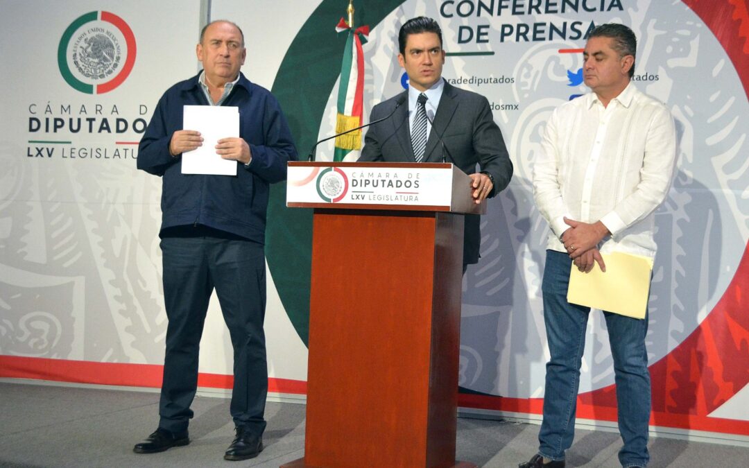 Diputados del Frente Amplio por Mexico critican a Morena de contratar encuestas a modo