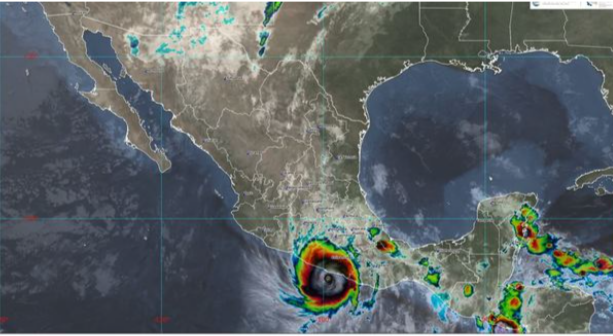 Otis se intensificó a huracán categoría 5 frente a las costas de Guerrero