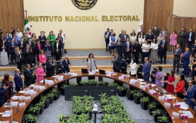 INE toma protesta a Supervisoras y Capacitadoras Electorales de CDMX