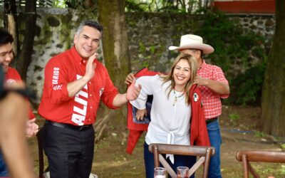 Se registra Lucy Meza como precandidata del PRI a Morelos
