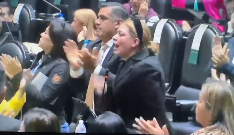 Reclamo de diputada de Morena retumba en Palacio; bancada de traidores, les grita