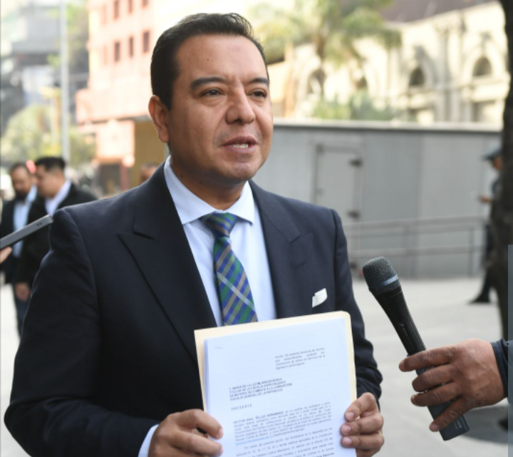Diputado Téllez presenta denuncia ante FGR por desvío de TUA para obras del Tren Maya