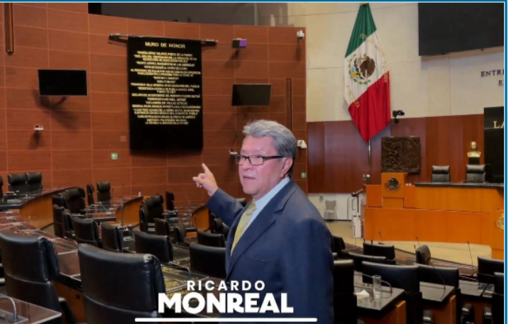 Propone Monreal inscribir nombre de la UNAM en muro de honor del Senado
