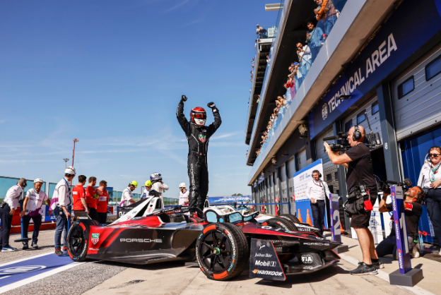 Pascal Wehrlein se lleva la victoria de Formula E en el Misano E-Prix