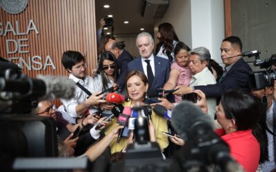 Presenta Xóchitl demanda en Tribunal Electoral por omisión del INE